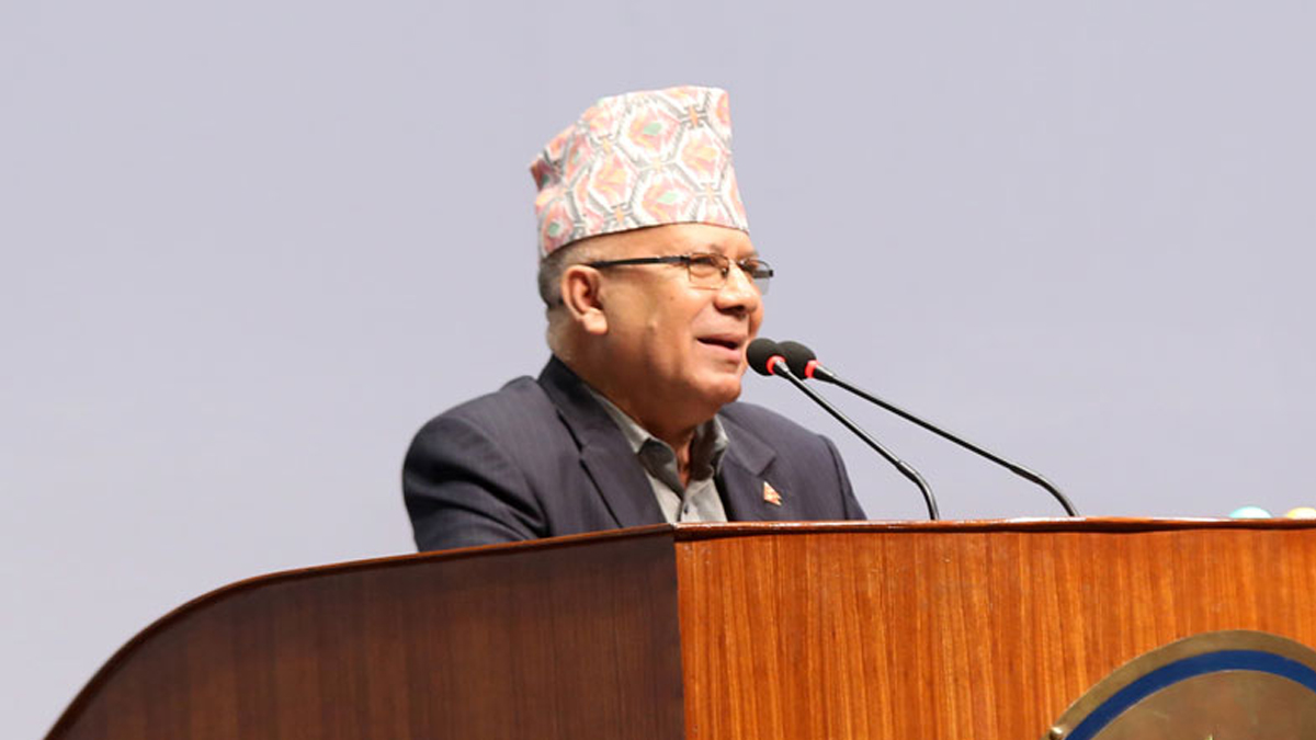 ओलीलाई लक्ष्ति गरेर नेपालले भने– आफ्नो हातबाट सरकार फुत्कियो भनेर अरुको सत्तोसराप गर्नुहुन्न